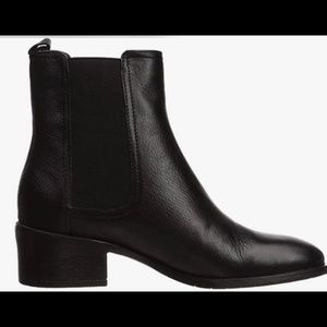 Kenneth Cole Chelsea Boots
